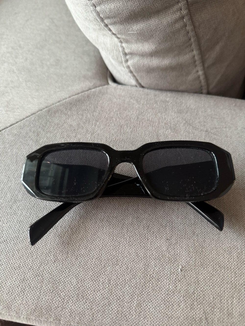 Black Geometric Rectangle Sunglasses